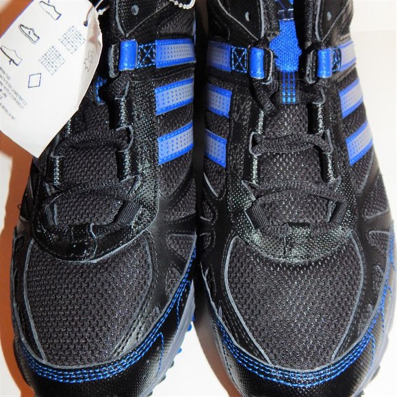 Athletic_Shoes